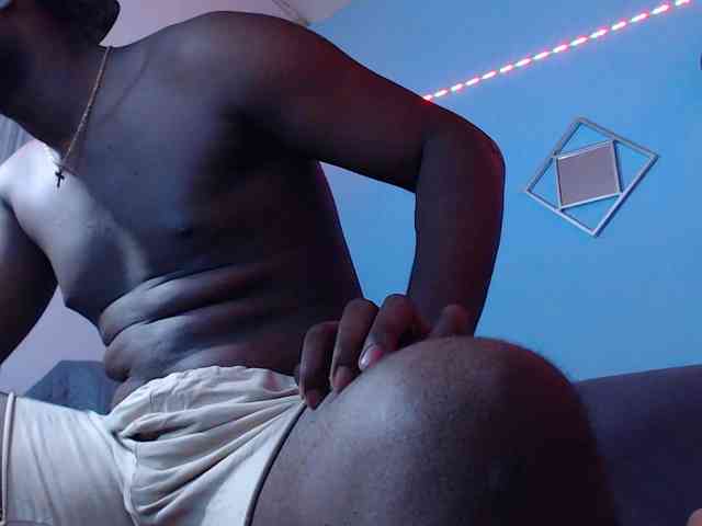 BlackStalliion69 Sex Cam Show