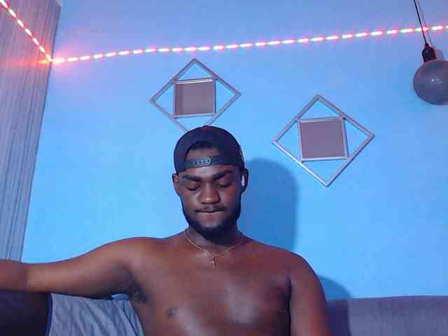 BlackStalliion69 Sex Cam Show