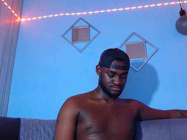 BlackStalliion69 Sex Cam Show