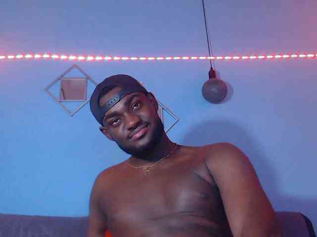 BlackStalliion69 Sex Cam Show