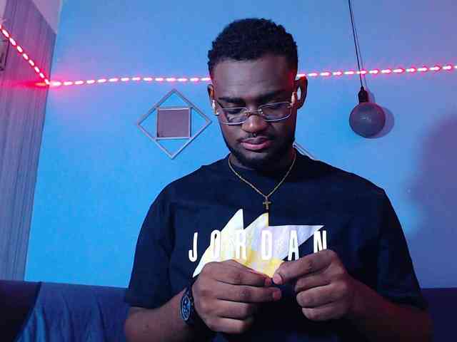 BlackStalliion69 Sex Cam Show