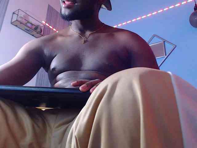 BlackStalliion69 Sex Cam Show