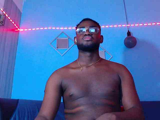 BlackStalliion69 Sex Cam Show