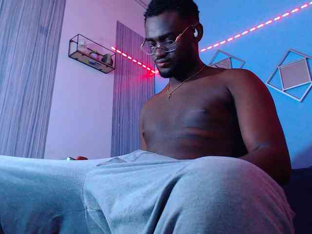 BlackStalliion69 Sex Cam Show
