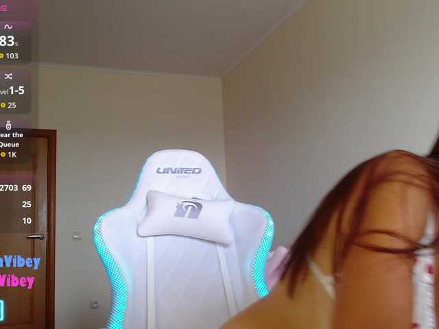GiaVibey live webcam show