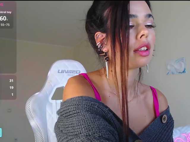 GiaVibey live cam on BongaCams