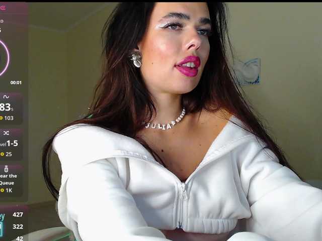 GiaVibey live cam on BongaCams
