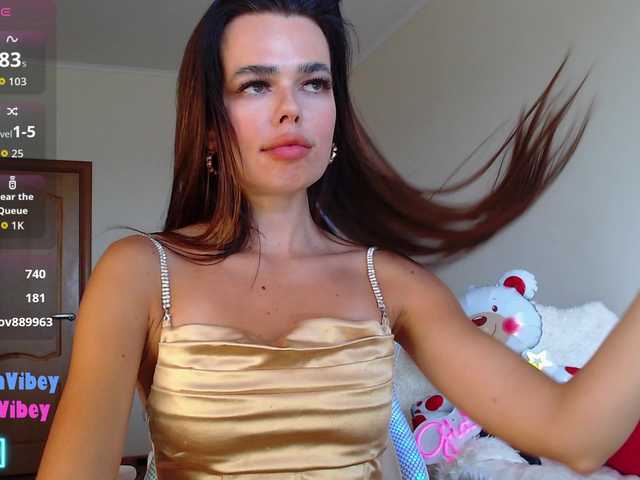 GiaVibey live cam on BongaCams