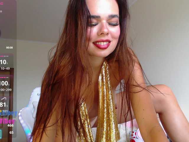 GiaVibey live webcam show