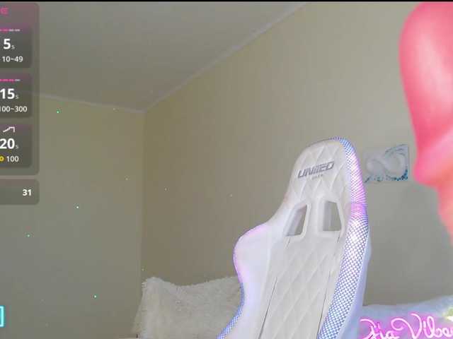 GiaVibey live cam on BongaCams