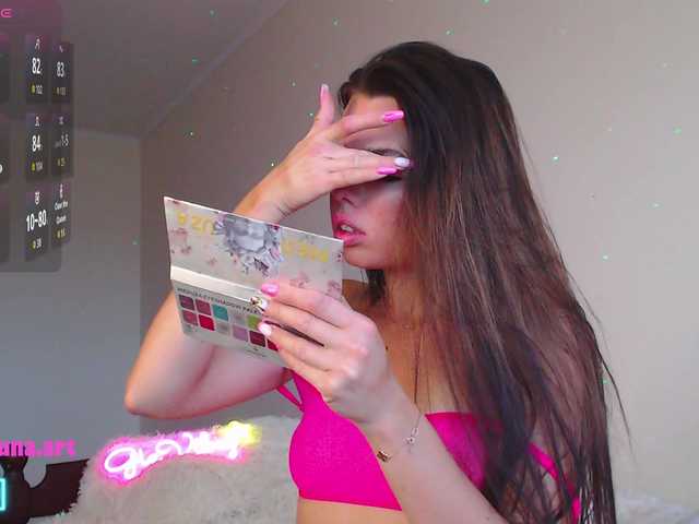 GiaVibey live cam on BongaCams