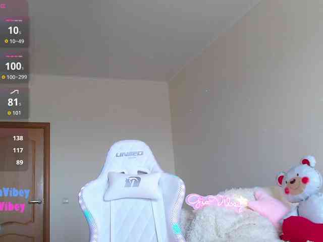GiaVibey Sex Cam Show