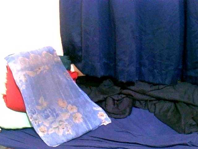 naughty-slender live cam on BongaCams