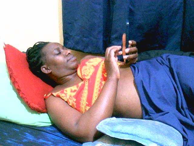 naughty-slender live cam on BongaCams