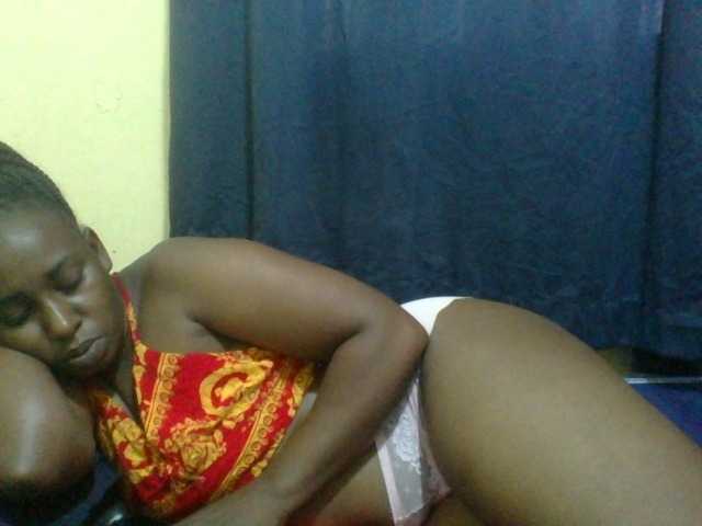 naughty-slender live cam on BongaCams