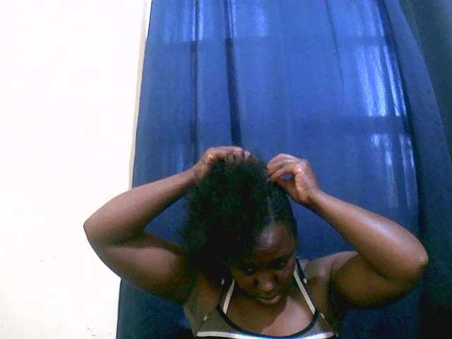 naughty-slender live cam on BongaCams