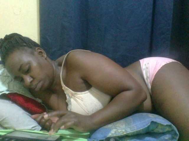 naughty-slender live cam on BongaCams
