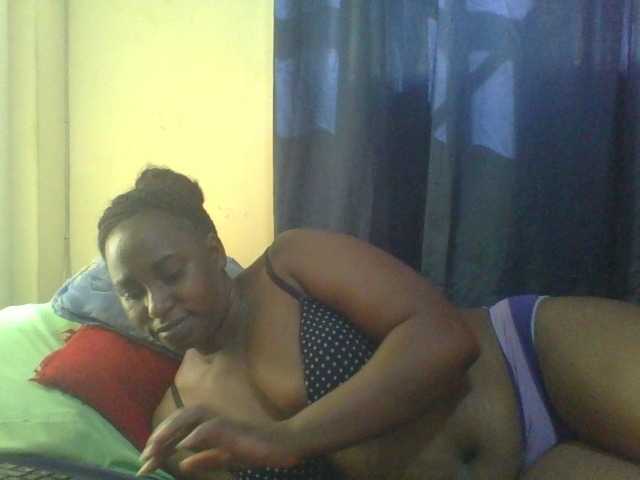 naughty-slender live cam on BongaCams