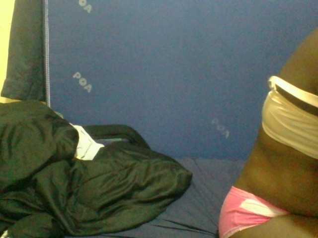 naughty-slender live cam on BongaCams