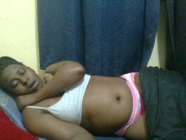 naughty-slender live cam on BongaCams