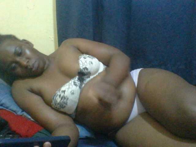 naughty-slender live cam on BongaCams