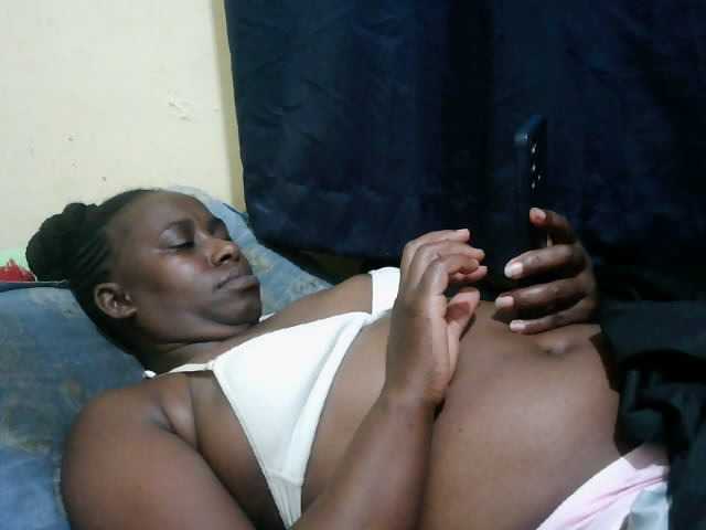 naughty-slender live cam on BongaCams