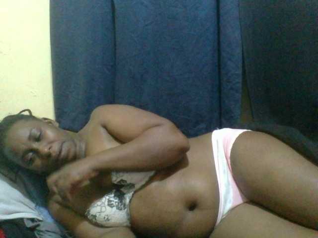 naughty-slender live cam on BongaCams