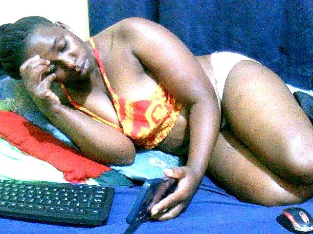 naughty-slender live cam on BongaCams
