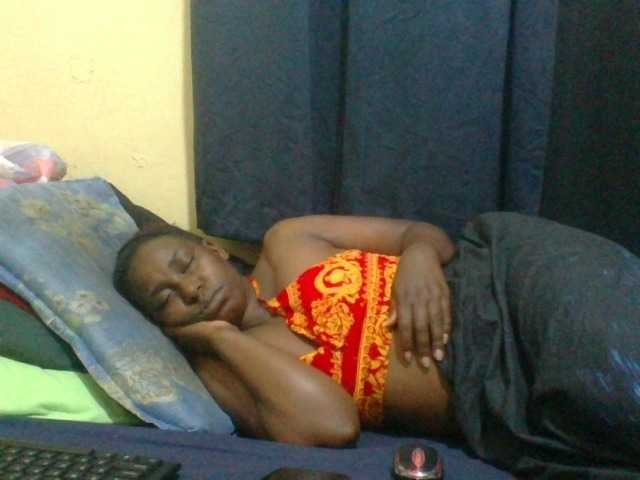 naughty-slender live cam on BongaCams
