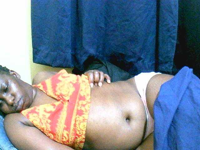 naughty-slender live cam on BongaCams