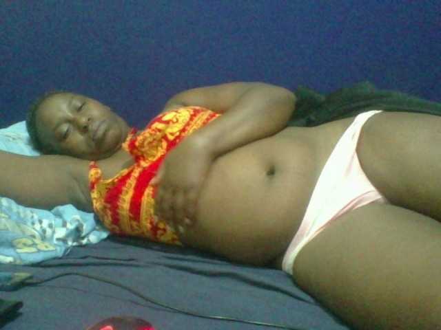 le modèle naughty-slender est en webcam porno dans un show sur le site bongacams, il possède les tags suivants: Ebony,Brunette,Trimmed