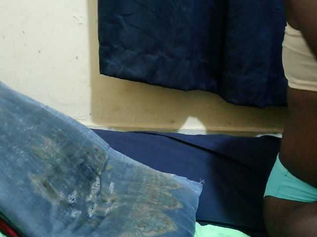 naughty-slender live cam on BongaCams