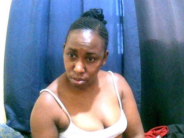 naughty-slender live cam on BongaCams