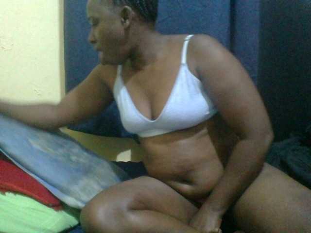 naughty-slender live cam on BongaCams