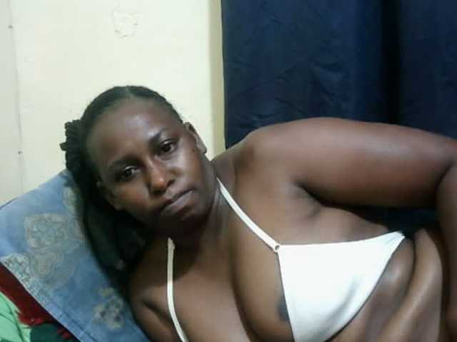naughty-slender live cam on BongaCams