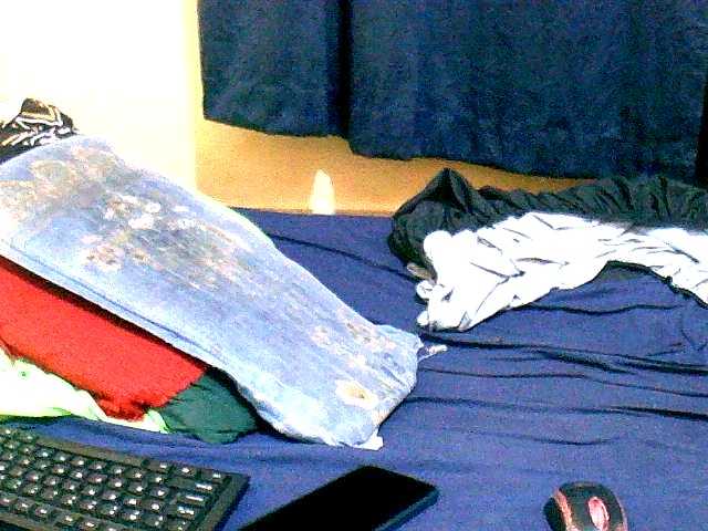 naughty-slender live cam on BongaCams