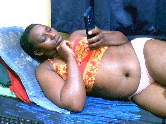 naughty-slender live cam on BongaCams