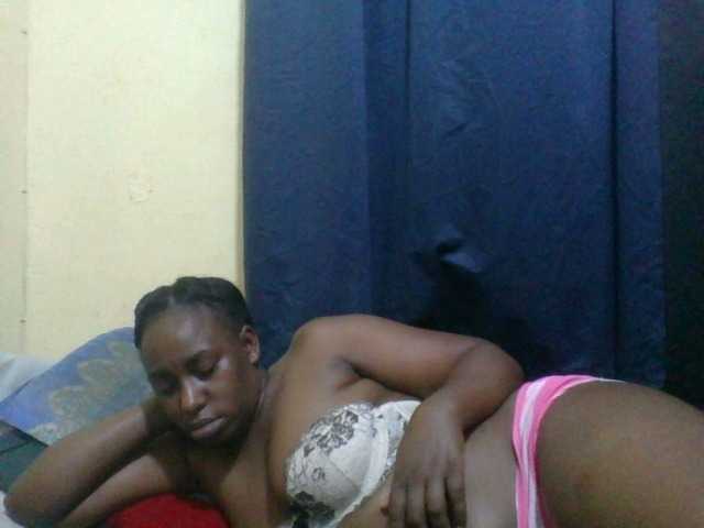 naughty-slender live cam on BongaCams