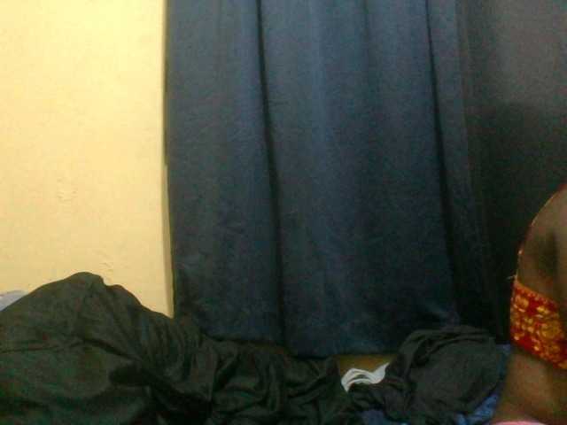 naughty-slender Прямой эфир на BongaCams