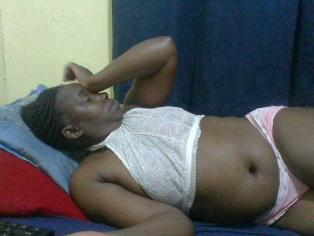 naughty-slender live cam on BongaCams