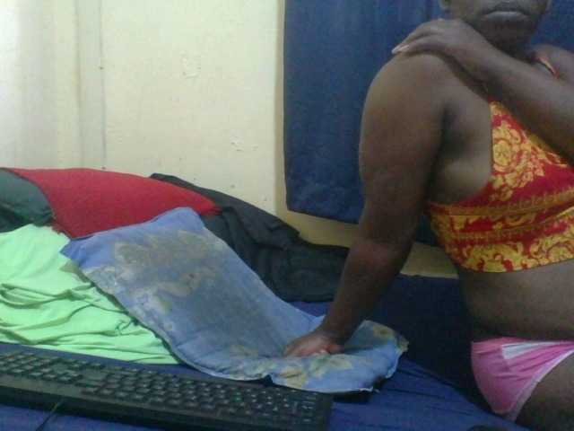 naughty-slender live cam on BongaCams