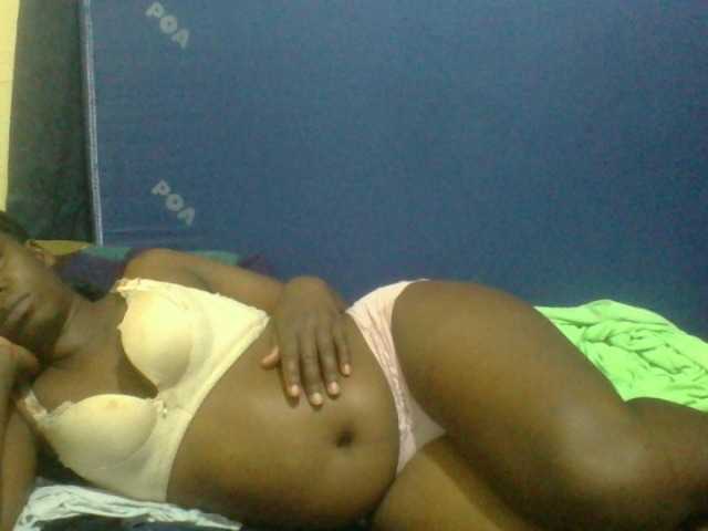 naughty-slender live cam on BongaCams