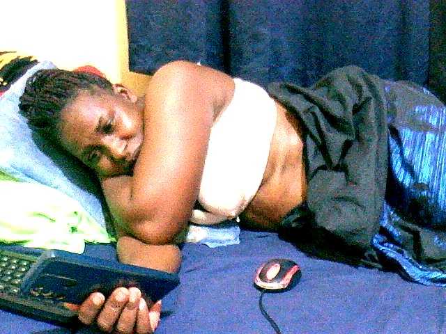 naughty-slender live cam on BongaCams