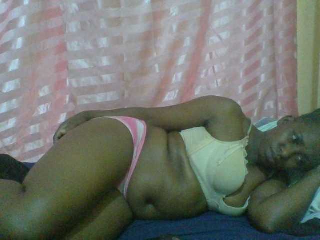 naughty-slender live cam on BongaCams