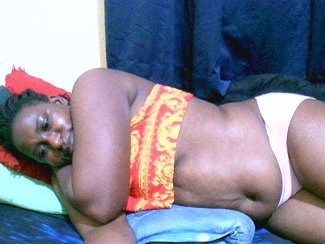 naughty-slender live cam on BongaCams