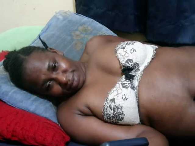 naughty-slender live cam on BongaCams