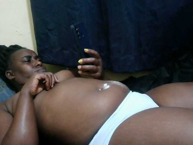 naughty-slender live cam on BongaCams