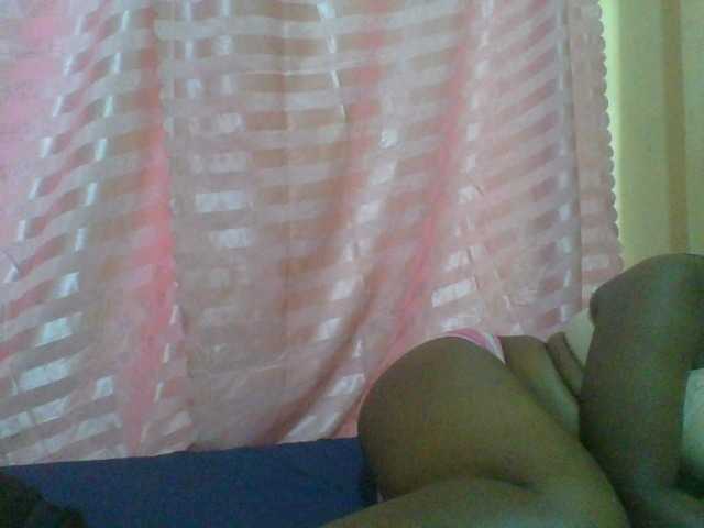 naughty-slender live cam on BongaCams
