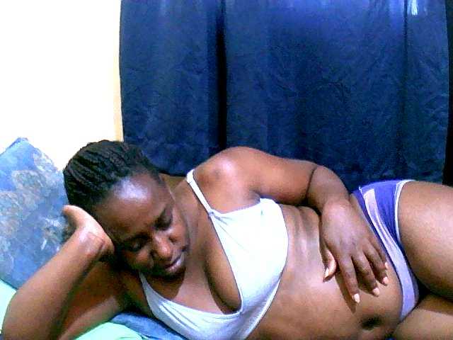 naughty-slender live cam on BongaCams