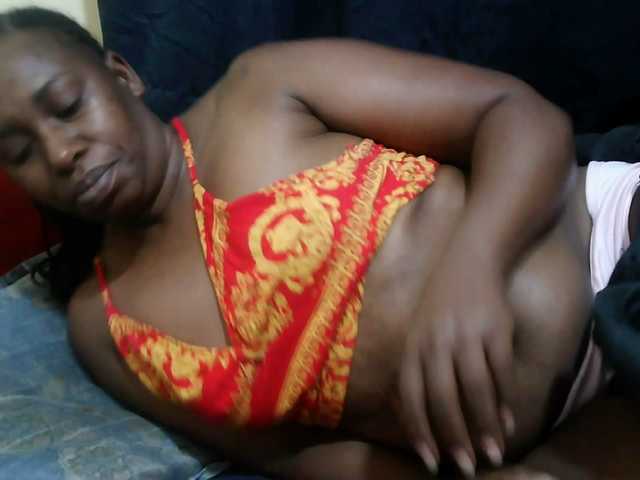 naughty-slender live cam on BongaCams